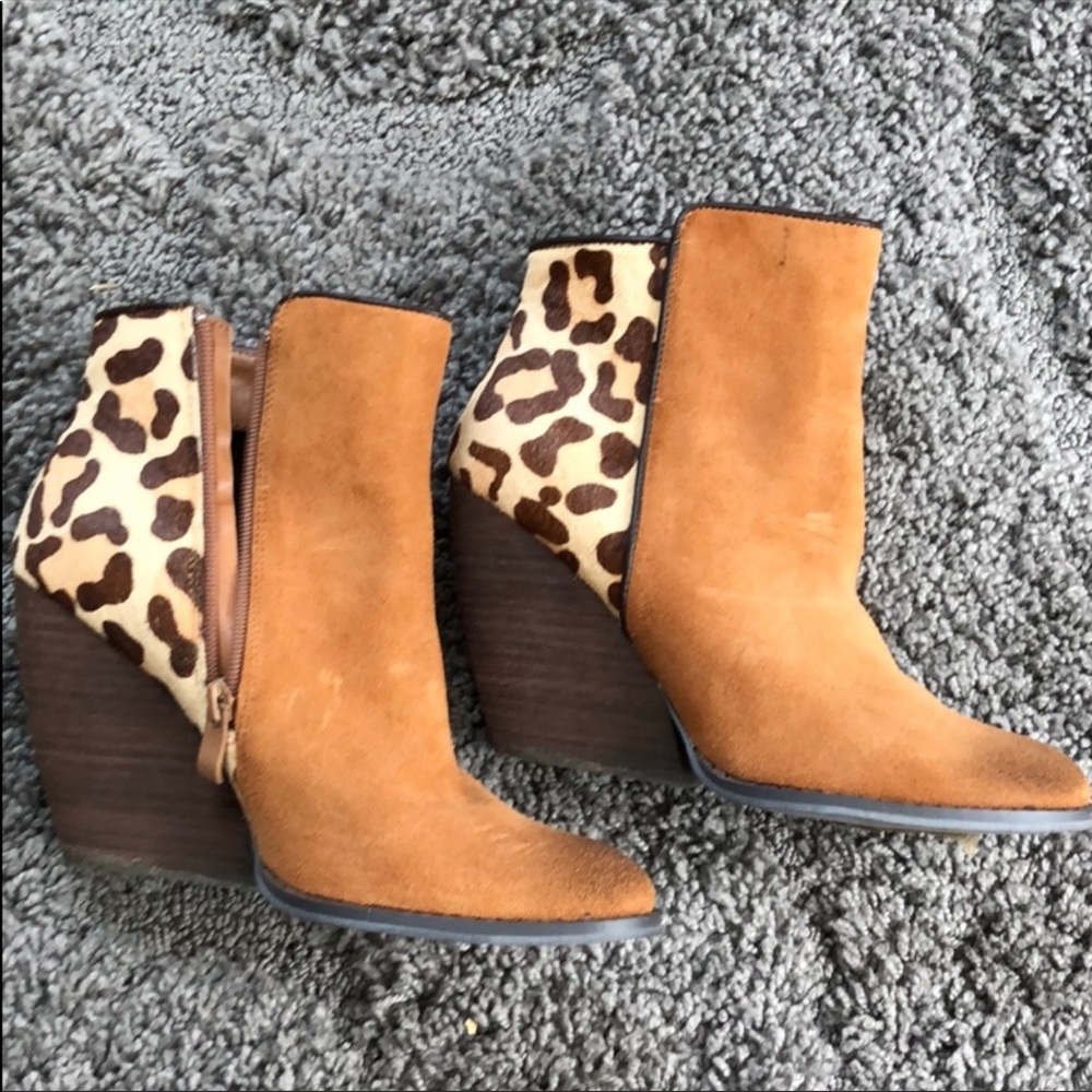 Cute wedged booties